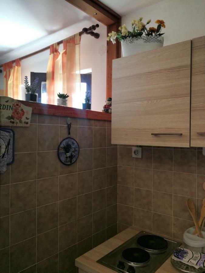 Apartman Damir Sumartin Exteriör bild