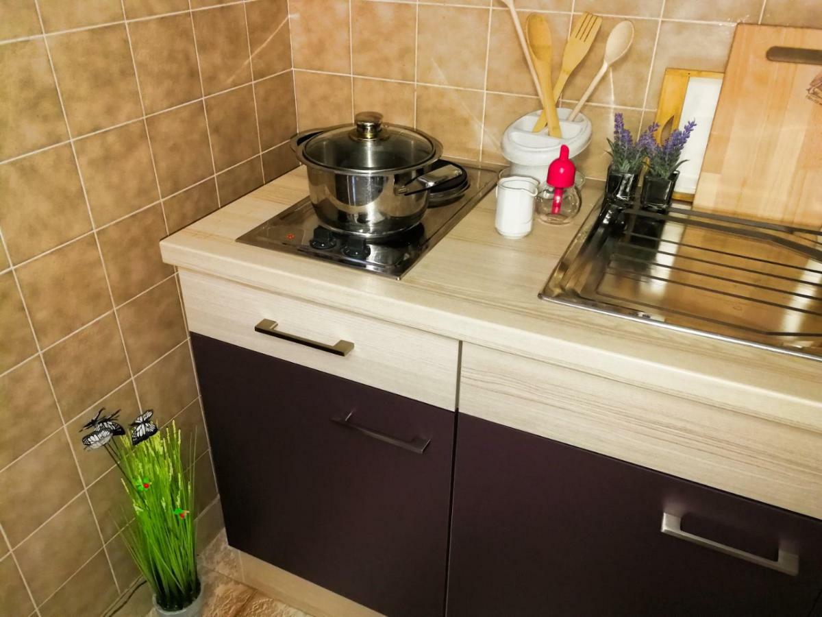 Apartman Damir Sumartin Exteriör bild