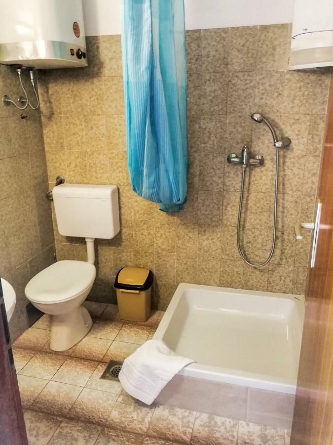 Apartman Damir Sumartin Exteriör bild